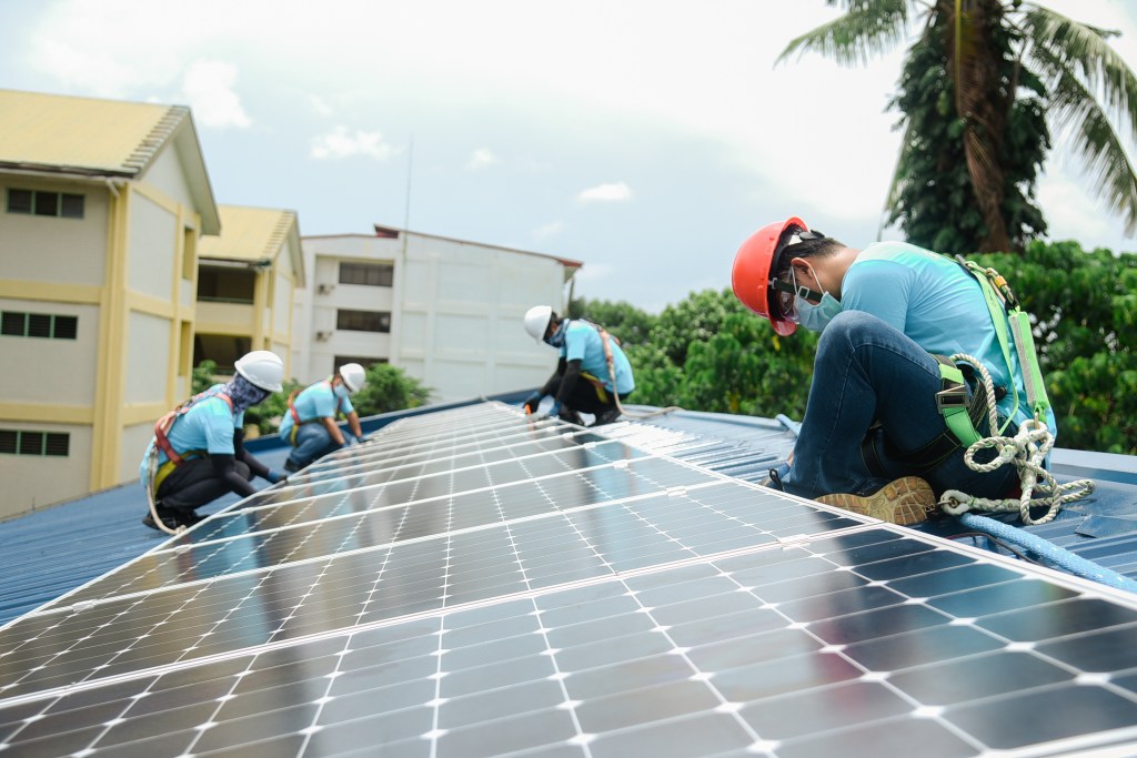 Through the Sinag Schools program, SMFI and Maxeon installed 21 solar panels— estimated to produce 6510 watt-p—on an SM school building in Batangas.